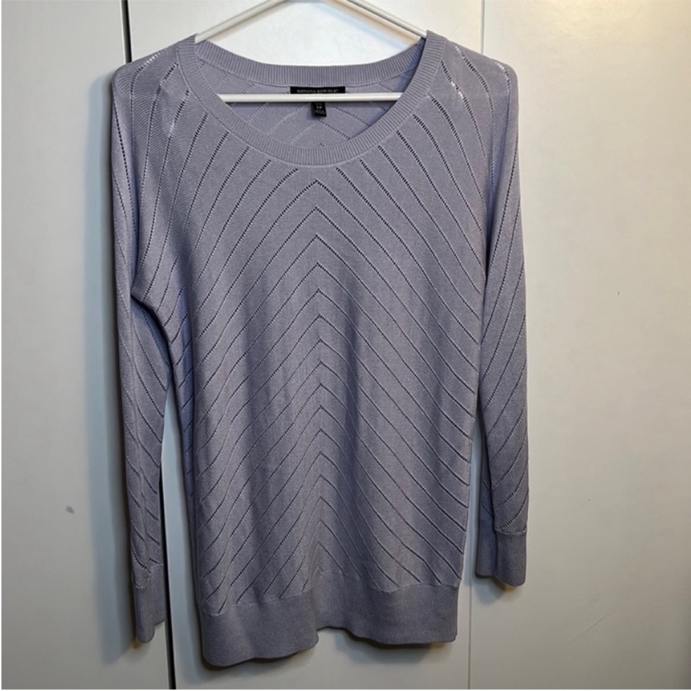 🔵 Banana Republic Sweater - Lilac